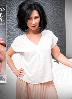 Mature.nl - MILF Eve Black gets fucked in POV style