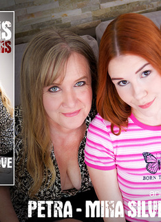 Mature.nl - Three generations of lesbians get wet on the couch