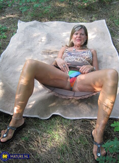 Mature.nl - Horny Constance is a mature nympho that loves fucking and sucking in public