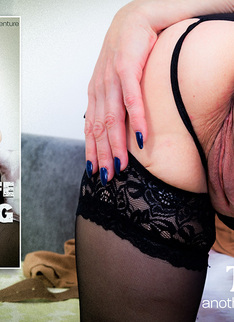 Mature.nl - Tati Bali is a horny housewife that loves to play with her wet shaved pussy when she's alone