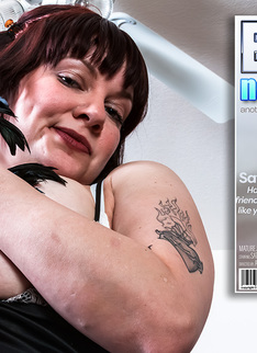 Mature.nl - American Satine M. is a curvy MILF with big natural tits and a wet pussy that needs attention