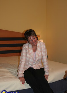 Unshaved German 51 year old housewife Susen starts masturbating during our naughty interview