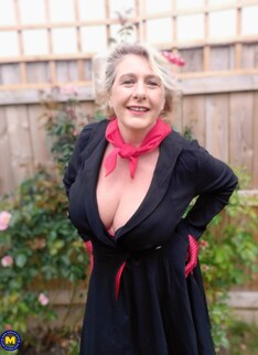 Big breasted Camilla Creampie fucks and sucks hard