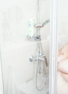 Mature BBW getting seduced for sex in the shower