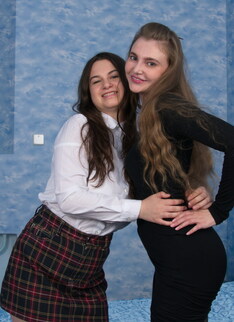 Hot 18 year old babe having sex with a 32 old mom who loves to lick pussy