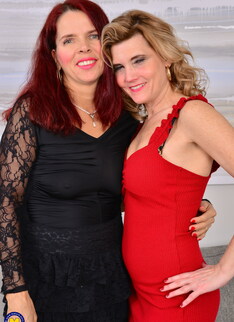 These mature lesbians go all the way