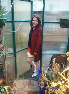 Naughty American MILF fooling around in the garden without panties