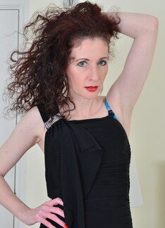 Naughty British housewife Scarlet loves to get wet and wild