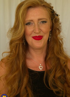 Horny older cougar doing her toy boy