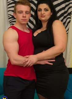 Curvy housewife doing her toy boy