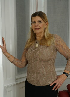 Horny mature lady doing her toy boy