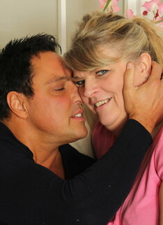 Chubby mature lady getting fucked by her lover