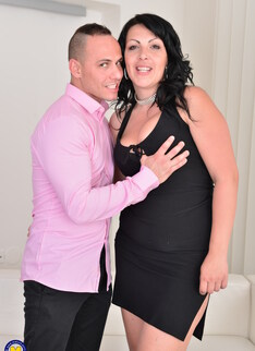 Tall housewife fooling around with her toyboy