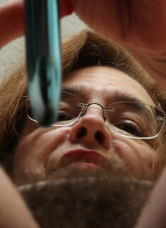 American hairy mature lady playing with herself