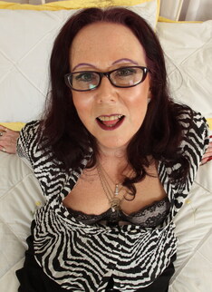 Naughty British mature lady playing with her pussy