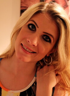 British MILF playing with herself