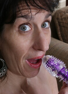 Horny American mature lady playing alone