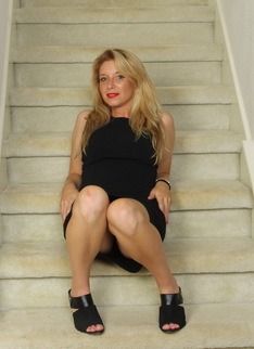 Steamy American MILF playing on the stairway