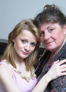 Horny old and young lesbians go to town