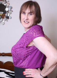 British naughty mature lady feeling horny