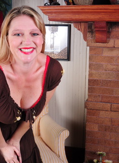 American mom showing off her hard nipples