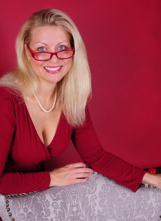 Hot American housewife showing off her dirty mind