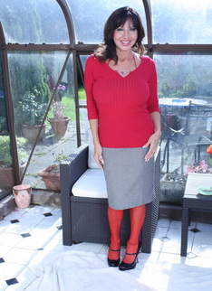Hot steamy British MILF playing by herself