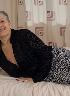 British big breasted mature lady getting naughty