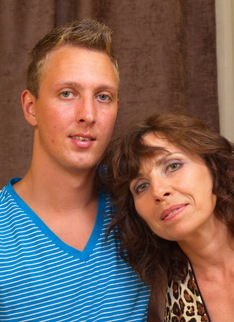 This housewife loves to play with her younger lover