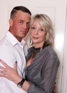 Horny British mature nympho fucking and sucking