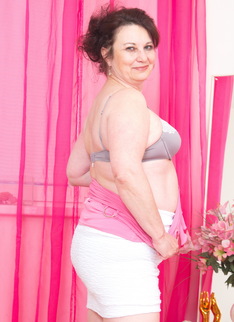 This naughty housewife loves to get dirty