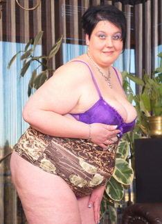 Naughty big mama teasing us with her dirty mind
