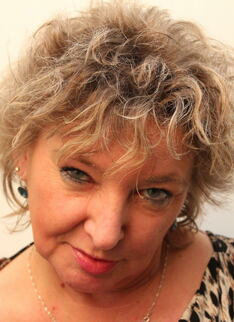 This German housewife gets very frisky