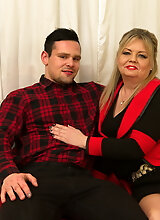 Curvy Housewife Fooling Around With Her Toy Boy