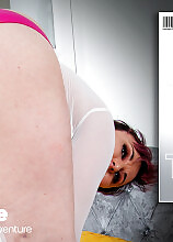 Tall Clare is a tall British MILF with small tits that loves to play with her pussy